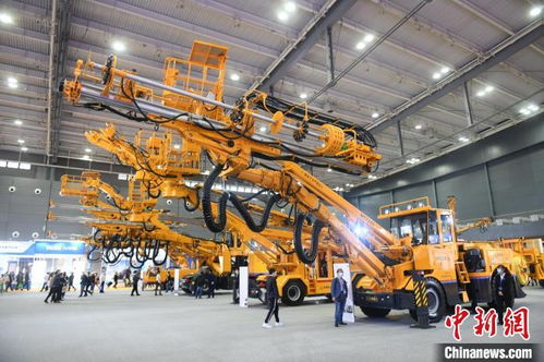 開放共建工程機械產業生態圈 政企專家共探發展路徑